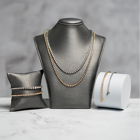 Elevate Your Look – Simple Jewelry Styling